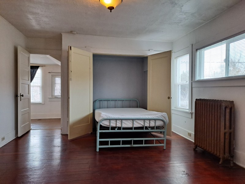 3 bedroom apartment - bathroom